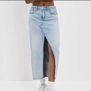 American Eagle Low Rise Maxi Skirt Sz 20 Light Wash Denim Western Slit Festival